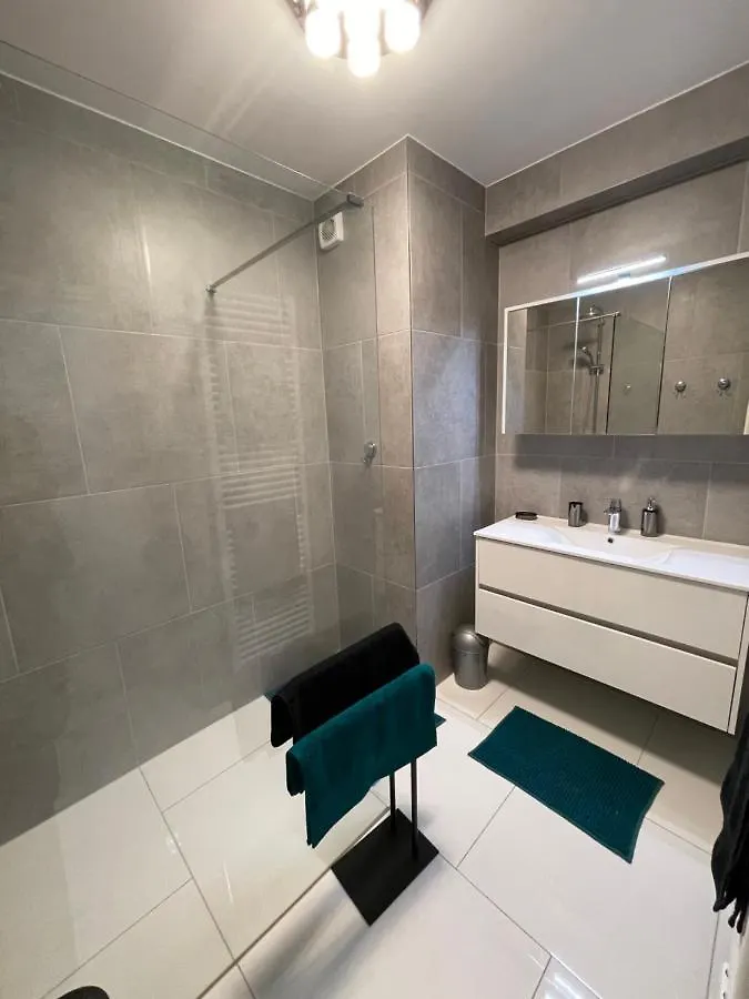 Apartament Bonnevoie, Charmant Appartment Avec Parking Prive Luksemburg