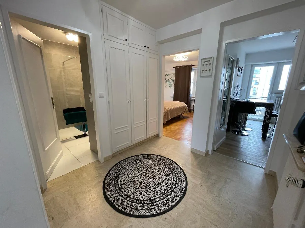 Apartament Bonnevoie, Charmant Appartment Avec Parking Prive Luksemburg Luksemburg